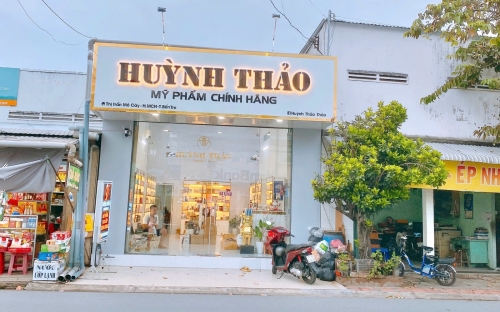 Cửa Hàng Huỳnh Thảo Cosmetics