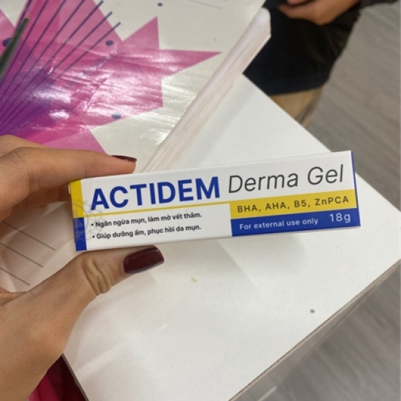 Kem dưỡng trị mụn actidem derma gel