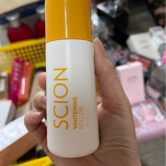 LĂN KHỬ MÙI SCION