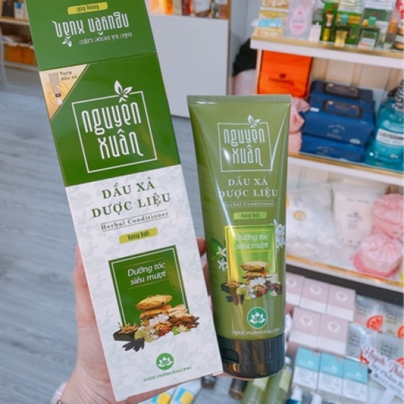 DẦU XẢ BƯỞI NGUYÊN XUÂN 150ml