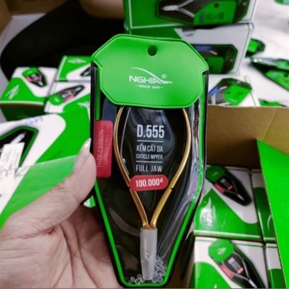 KỀM NGHĨA CẮT DA D.555