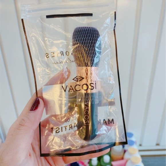 Cọ phủ phấn vacosi m05