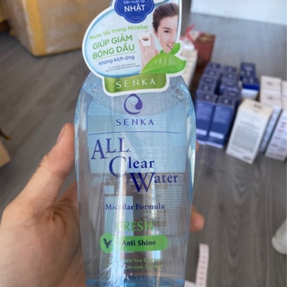 Nước tẩy trang Senka Xanh 230ml