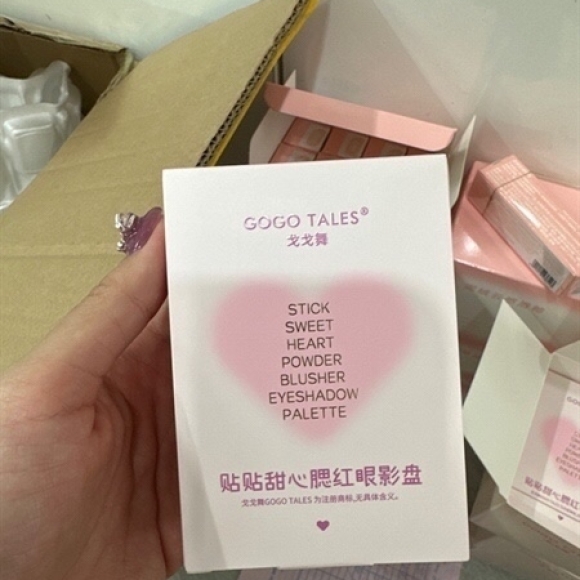 BẢNG PHẤN MẮT GOGO TALES 8 Ô #G03