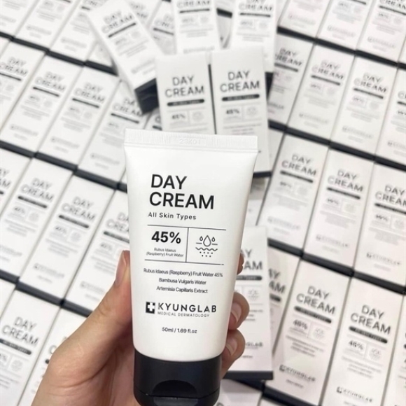KEM DƯỠNG NGÀY KYUNGLAB 50ML NÂNG TONE