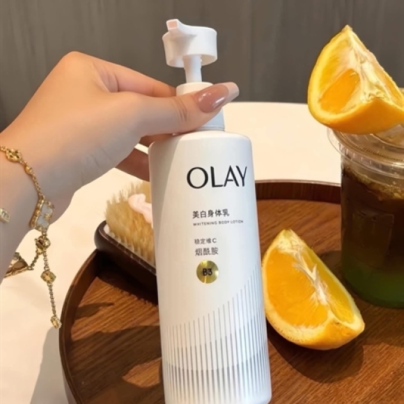 KEM BODY OLAY B3 BẠC 250ML (mẫu mới)